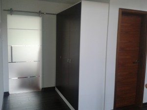 Kleiderschrank 3